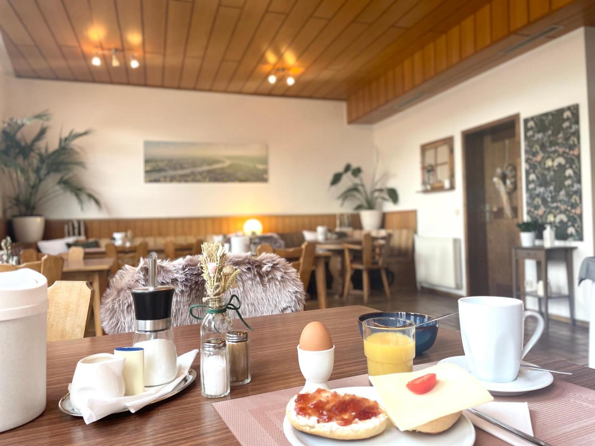 Hotel-Pension Hommen Кобленц Екстериор снимка